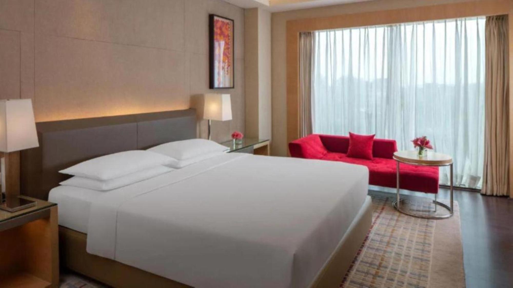 Hotel Seven Inn Near Delhi Airport New Delhi Bagian luar foto