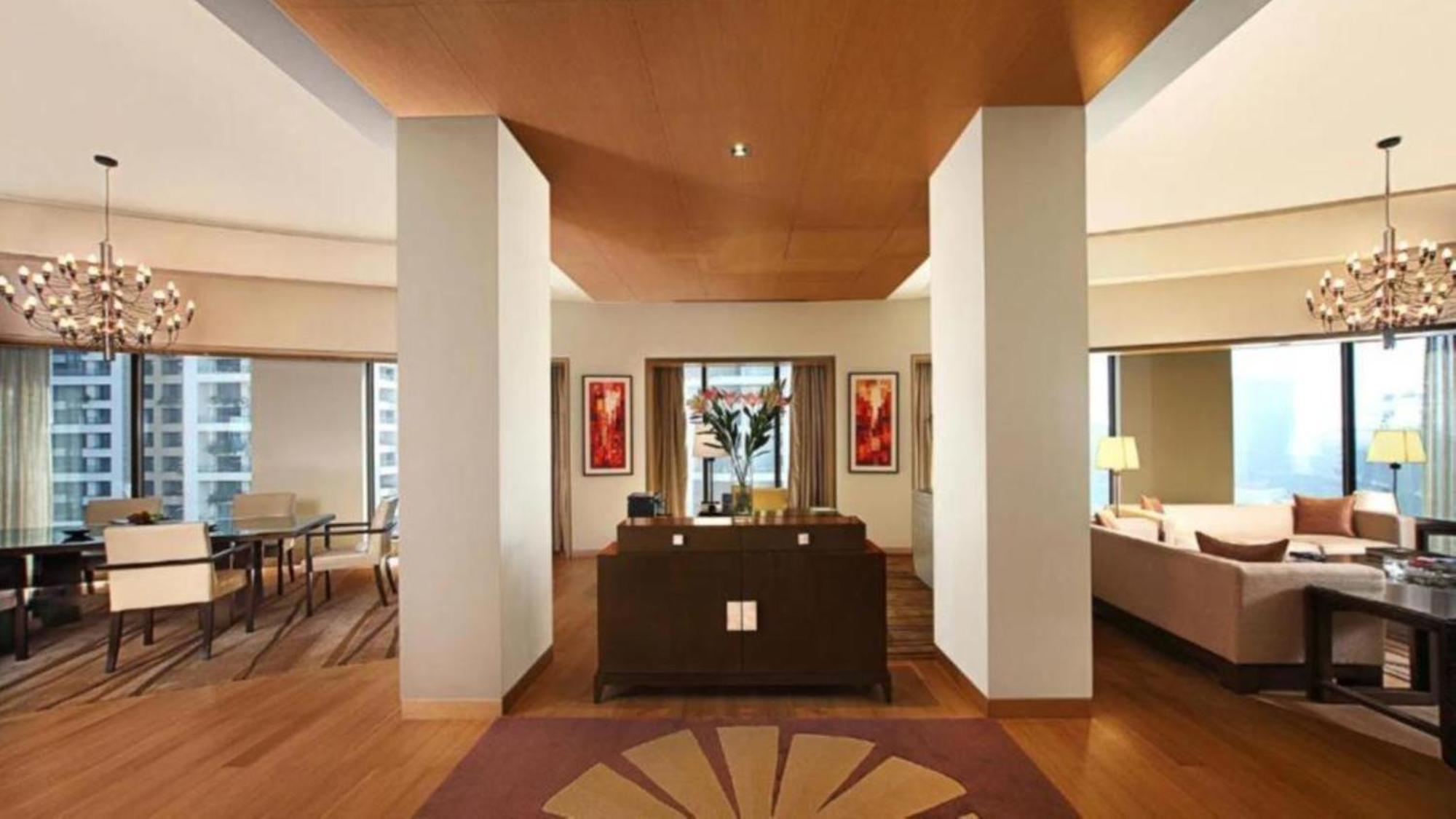 Hotel Seven Inn Near Delhi Airport New Delhi Bagian luar foto